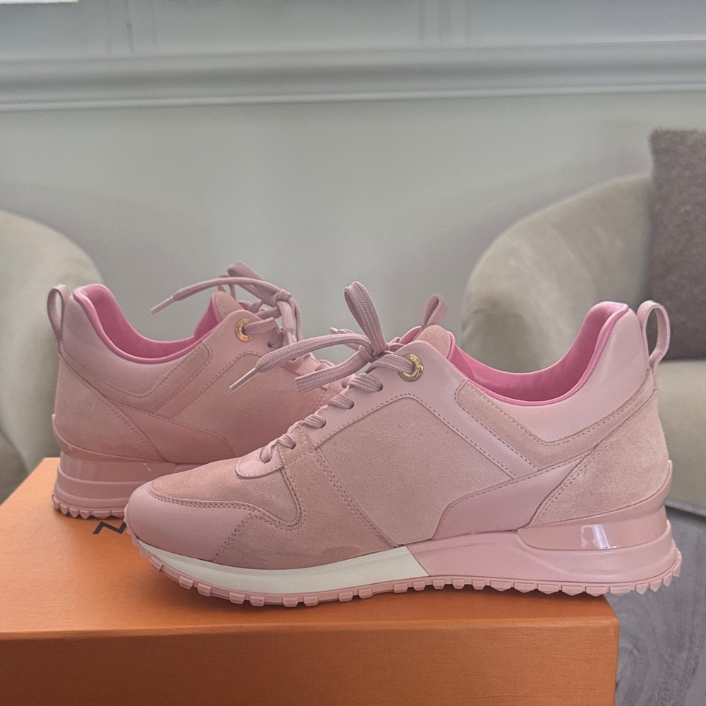 Louis Vuitton Blush Pink Women's Sneakers - Picture 4 of 6